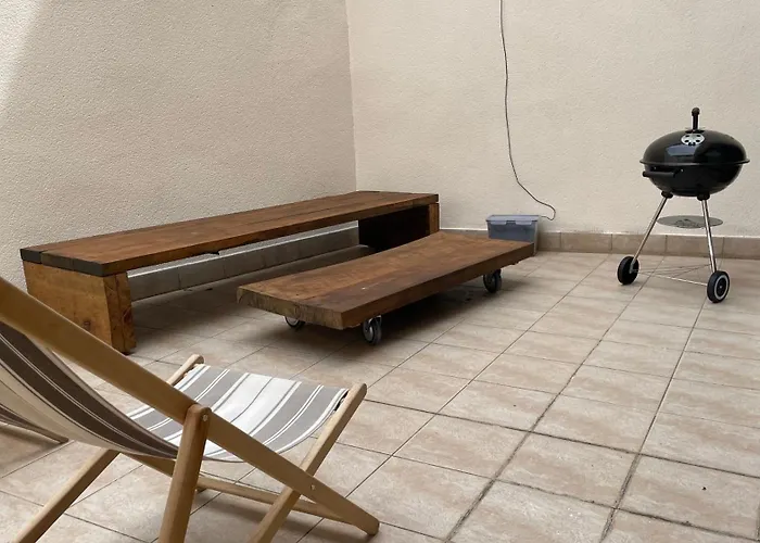 Maison De Village Avec Jacuzzi Et Garage