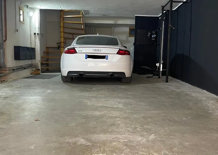 Maison De Village Avec Jacuzzi Et Garage