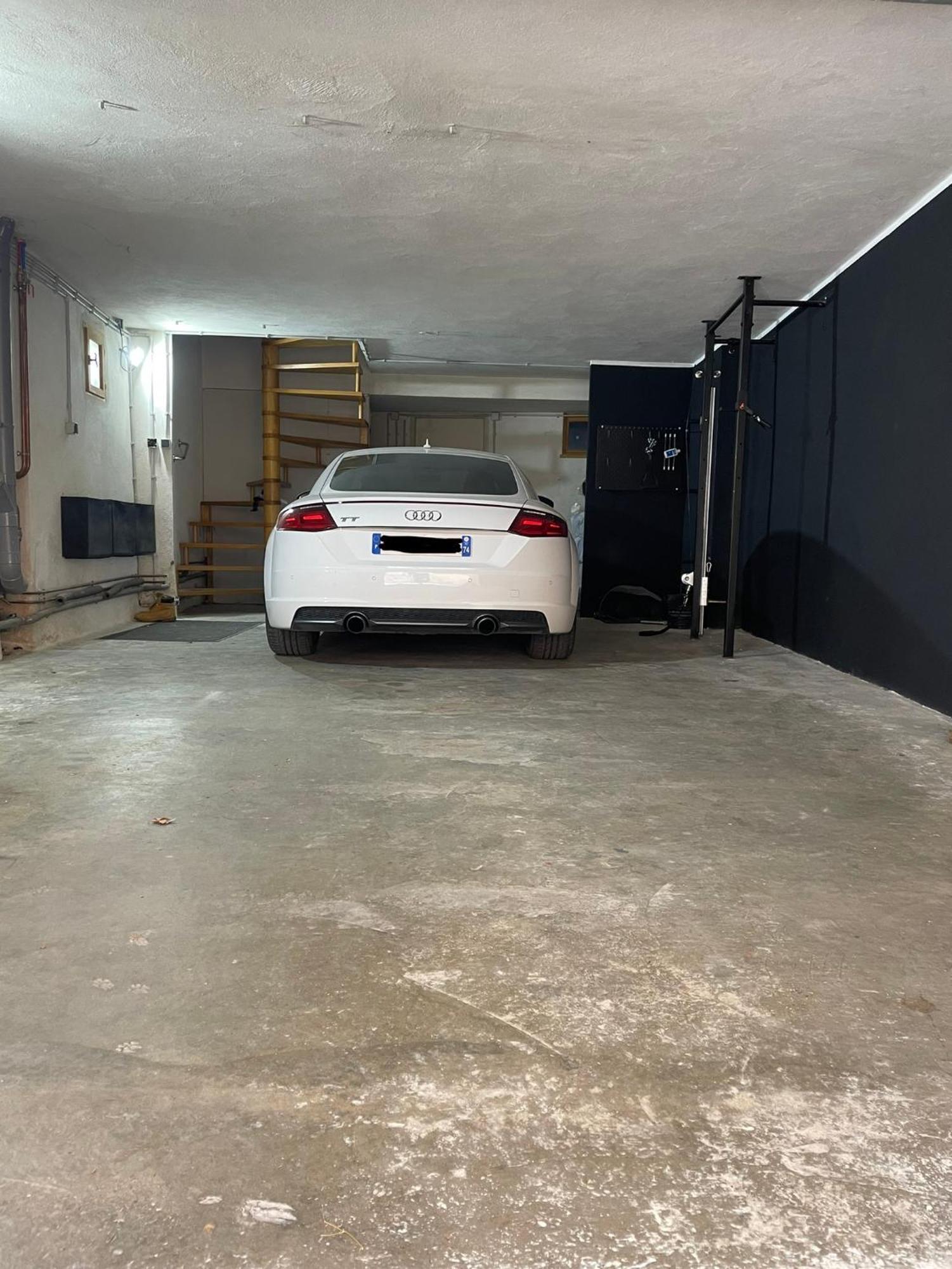 Maison De Village Avec Jacuzzi Et Garage *